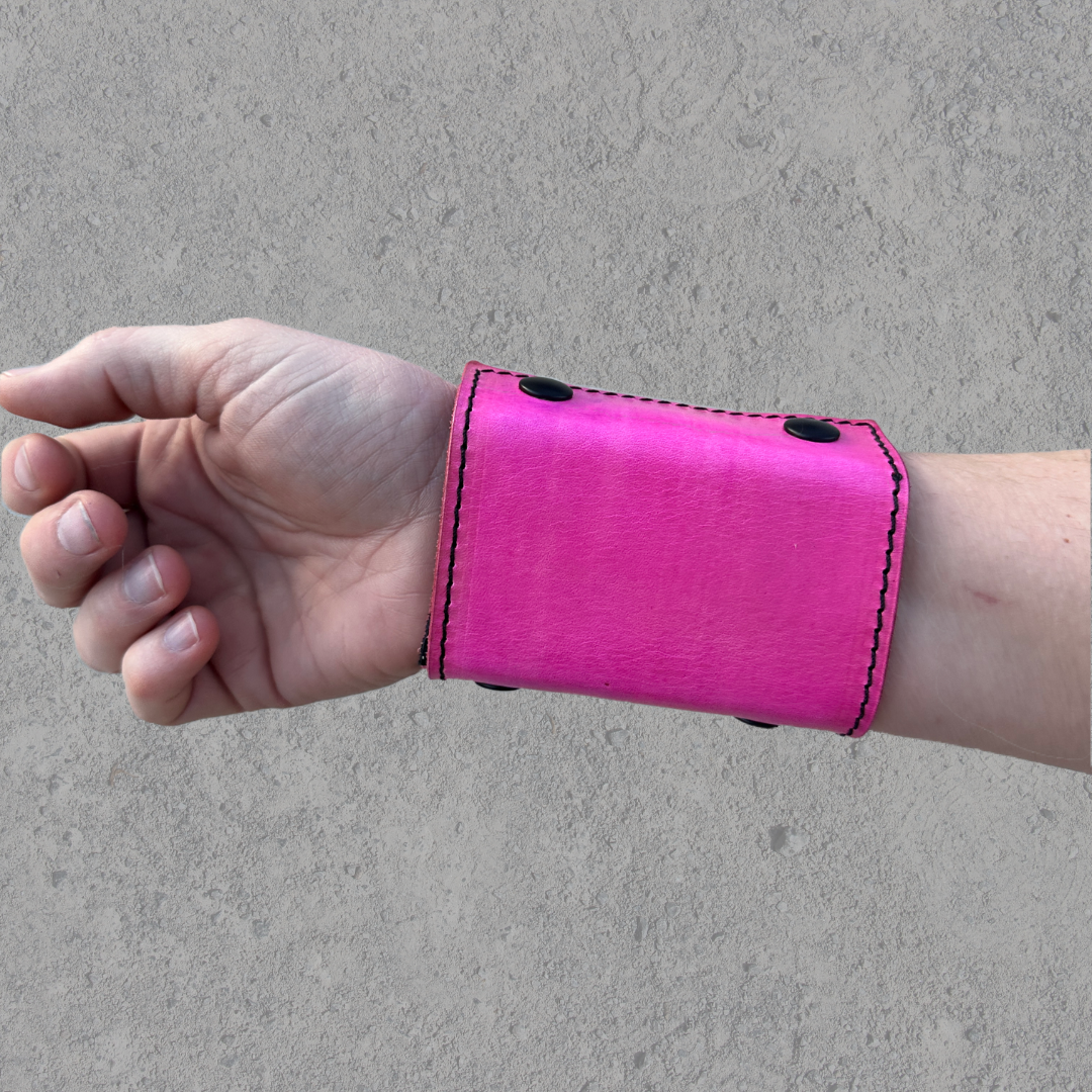 Lined | In Light Pink | The Wearable Wallet