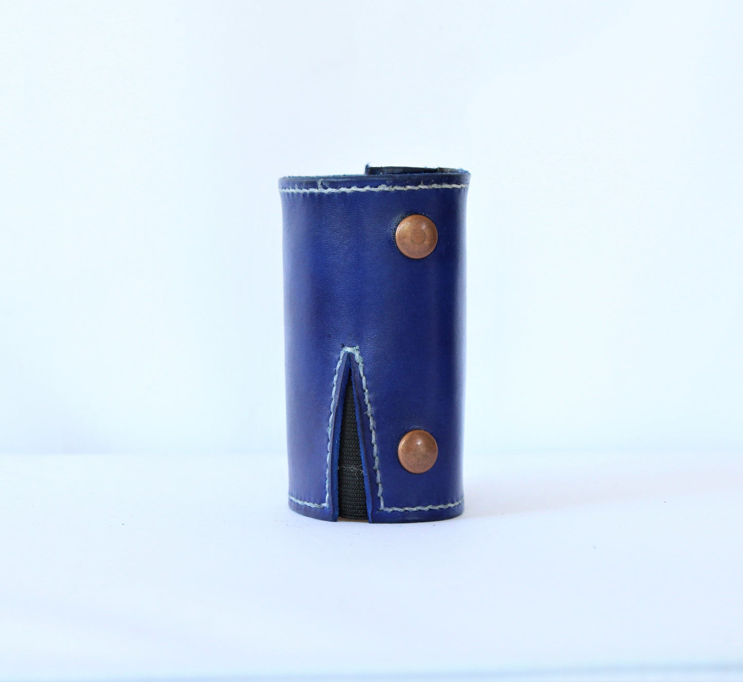 Lined | In Blue | The Wearable Wallet