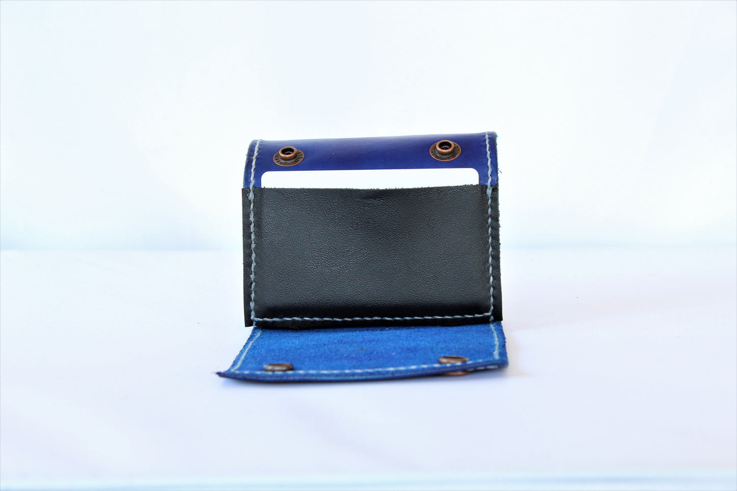 Lined | In Blue | The Wearable Wallet
