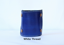 The Wearable Wallet | Lined | In Blue