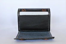 The Wearable Wallet | In Black